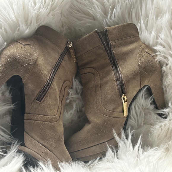 Chanel ankle boots - Picture 1 of 6